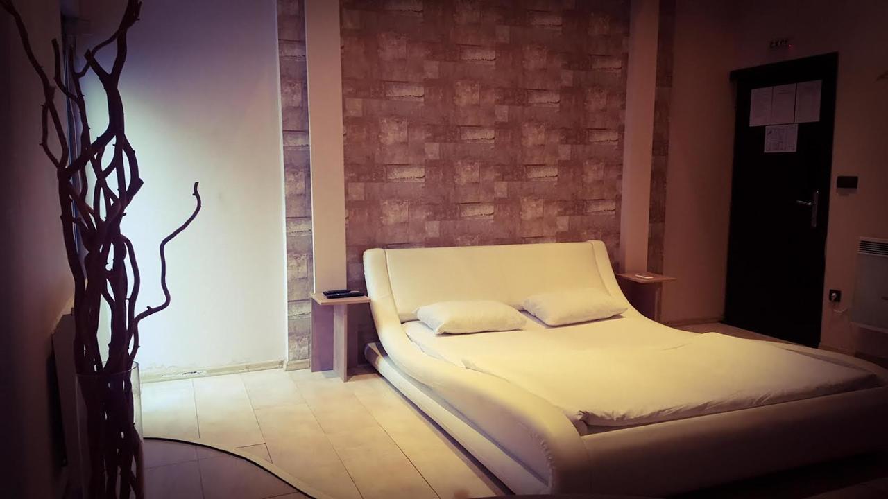 B&B Beo-River Sajmiste Dış mekan fotoğraf